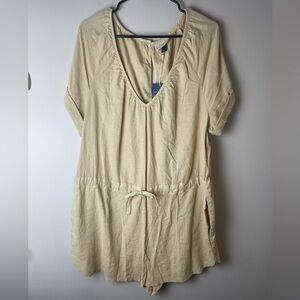Universal Thread Women's Tan V-neck Romper Size Large